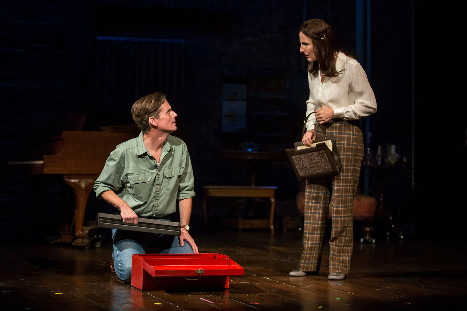 Victory Gardens Theater Presents Fun Home Review -coming out stories