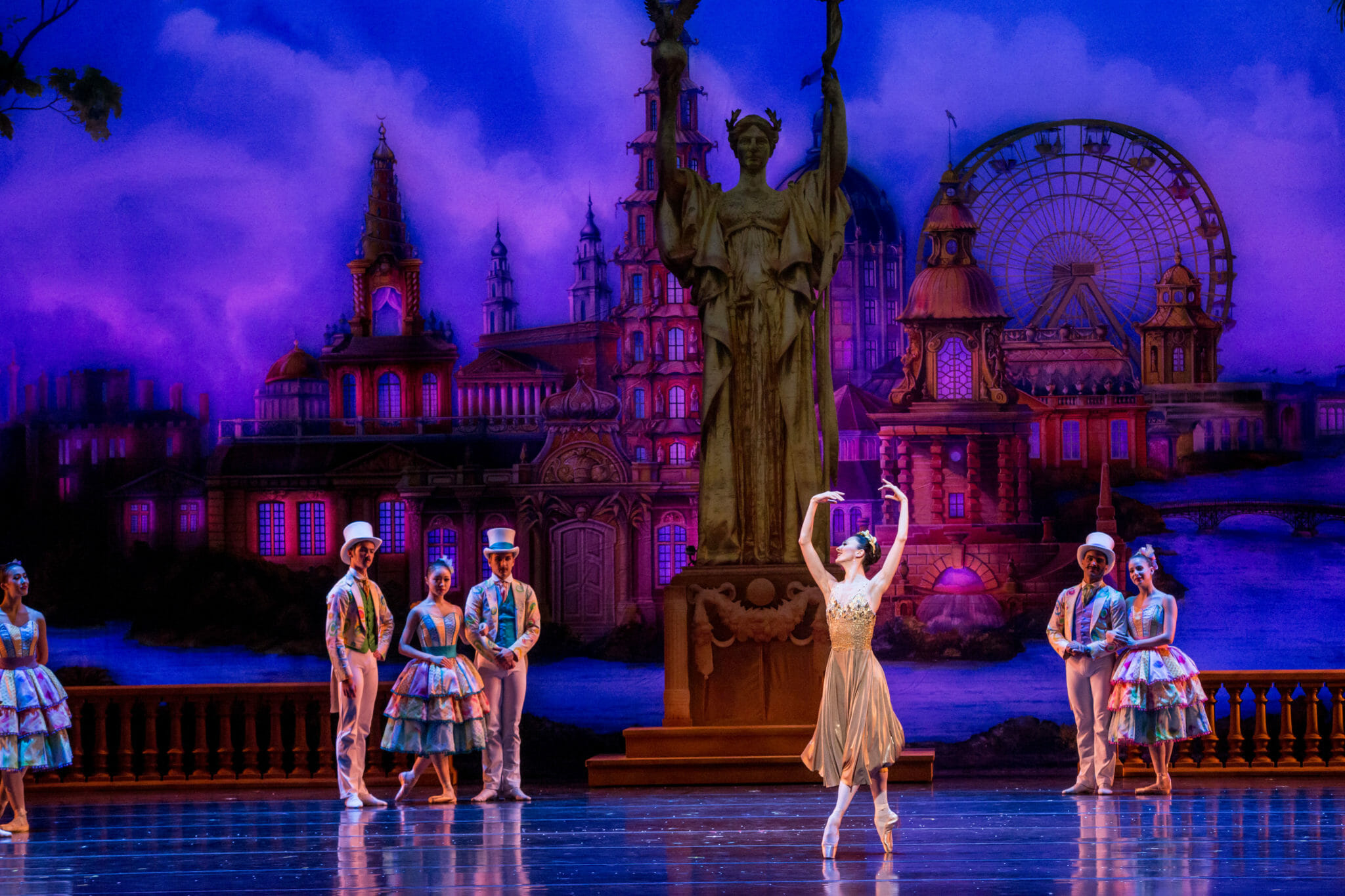 Joffrey Ballet's THE NUTCRACKER Review A new Chicago classic