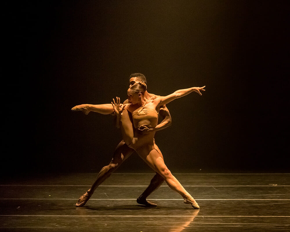 Joyce Theater Presents COMPLEXIONS CONTEMPORARY BALLET